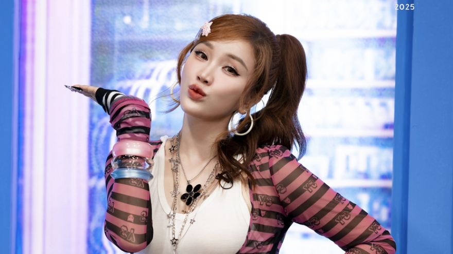 “Công chúa bong bóng” Bảo Thy làm khách mời tại Live stage 3 Anh trai "say hi"