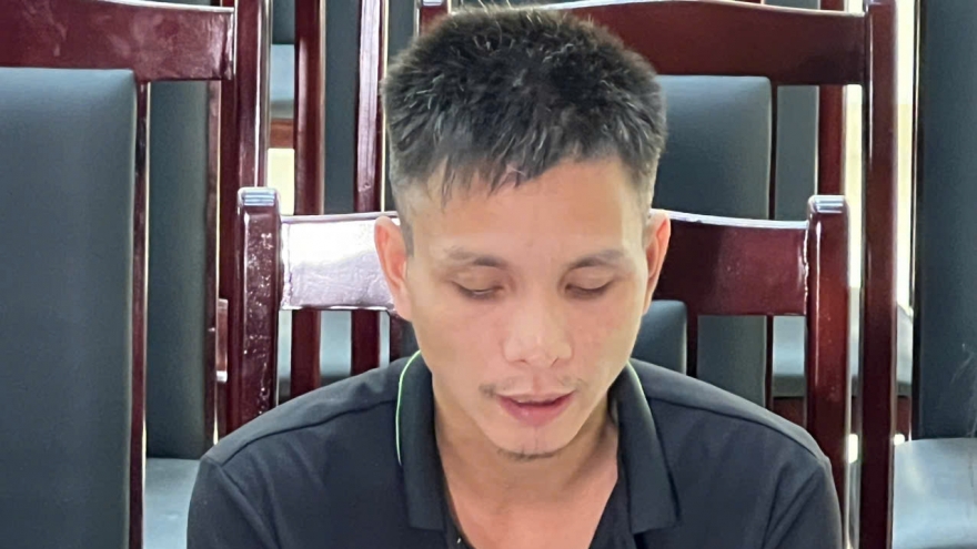 Bắt đối tượng bán ra thị trường 20.000 bình nước Lavie giả