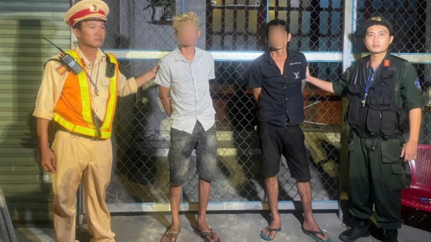 Bắt quả tang 2 đối tượng tàng trữ trái phép chất ma túy