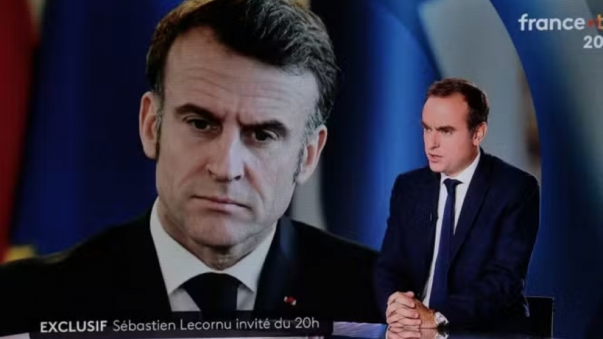 Tổng thống Pháp "sẽ bổ nhiệm một thủ tướng mới trong vòng 48 giờ"