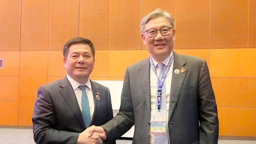 Vietnam, China strengthen bilateral trade cooperation