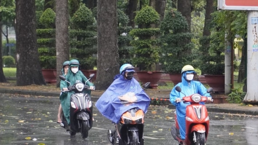 Cảnh báo mưa lớn, dông, lốc, sét từ Hà Tĩnh đến Nam Bộ