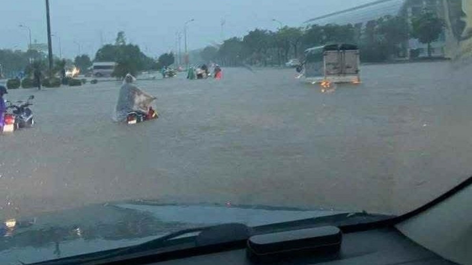 Lời giải bài toán quy hoạch đô thị nhằm hạn chế và chấm dứt tình trạng “cứ mưa là ngập"