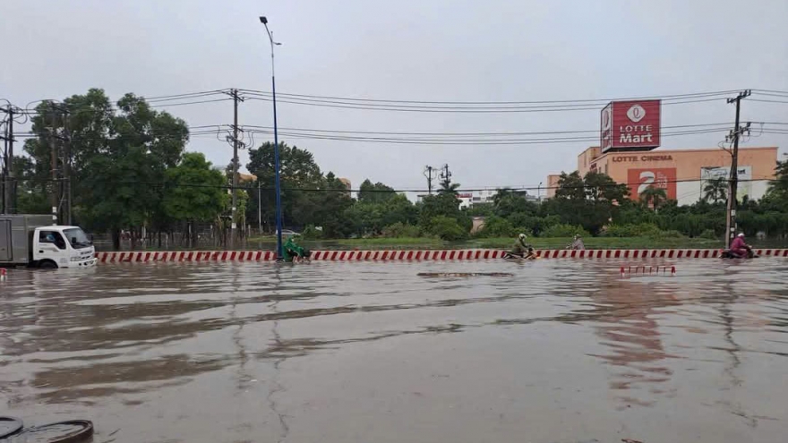 Chỉ mặt đặt tên 4 điểm ngập trên Quốc lộ 13 và giải pháp chống ngập