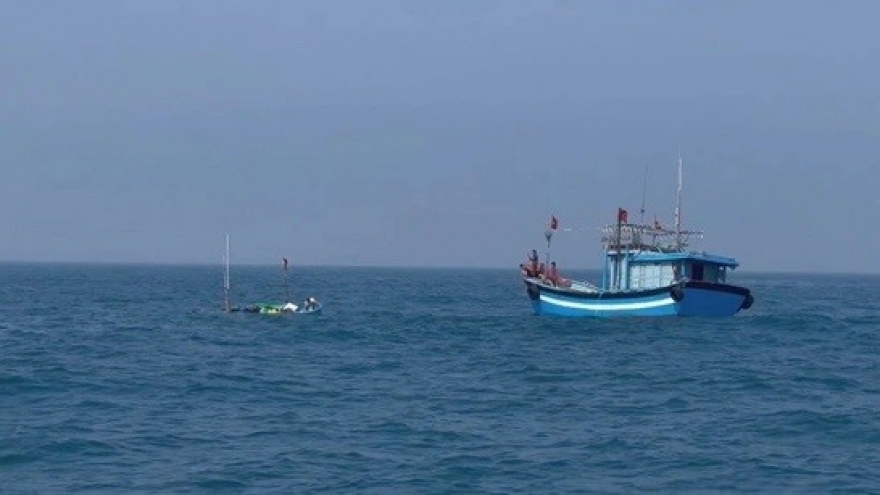 Vietnamese embassy visits detained fishermen in Malaysia