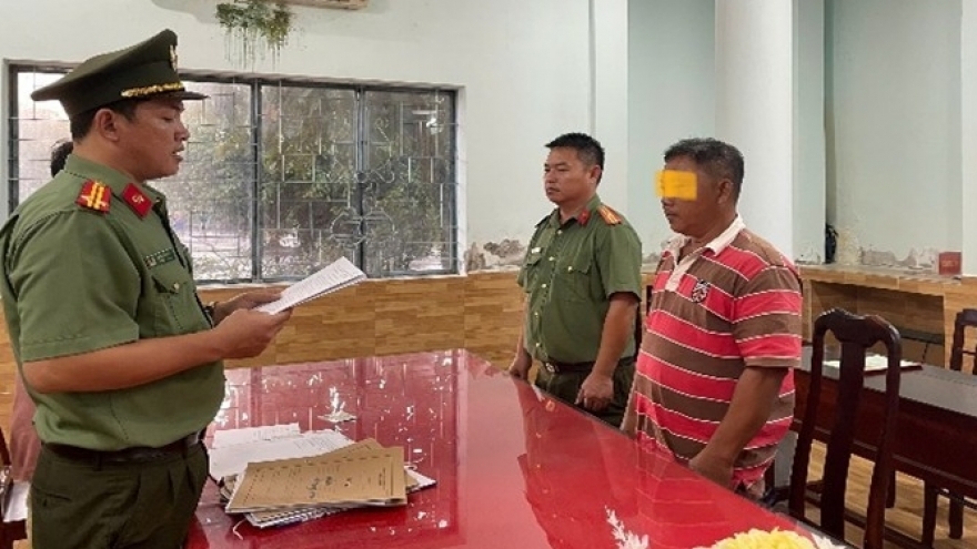 Bắt tạm giam 2 thuyền trưởng xuất cảnh trái phép ra nước ngoài đánh bắt hải sản