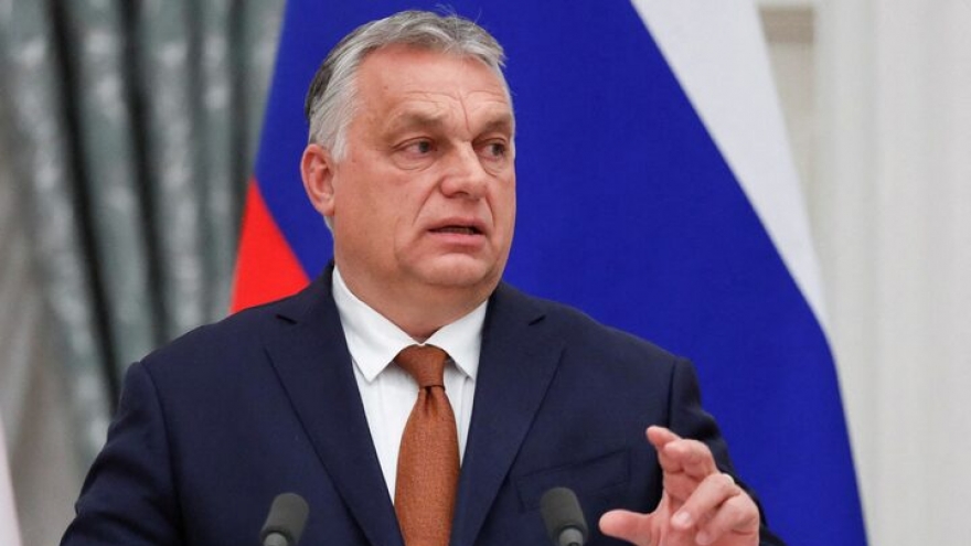 Hungary tuyên bố tìm cách “lách” trừng phạt của Mỹ để mua dầu Nga