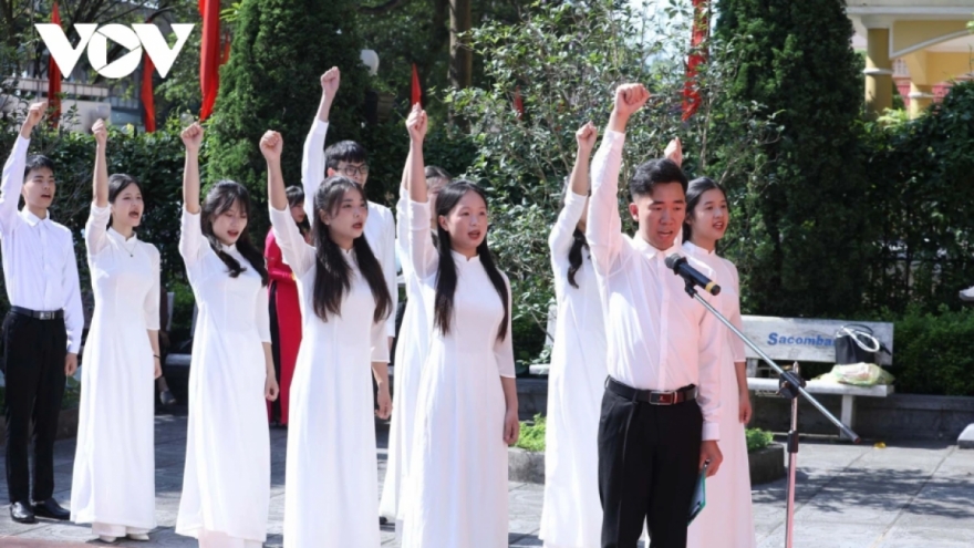 Khát vọng vào Đảng - Tiếng nói từ thế hệ trẻ