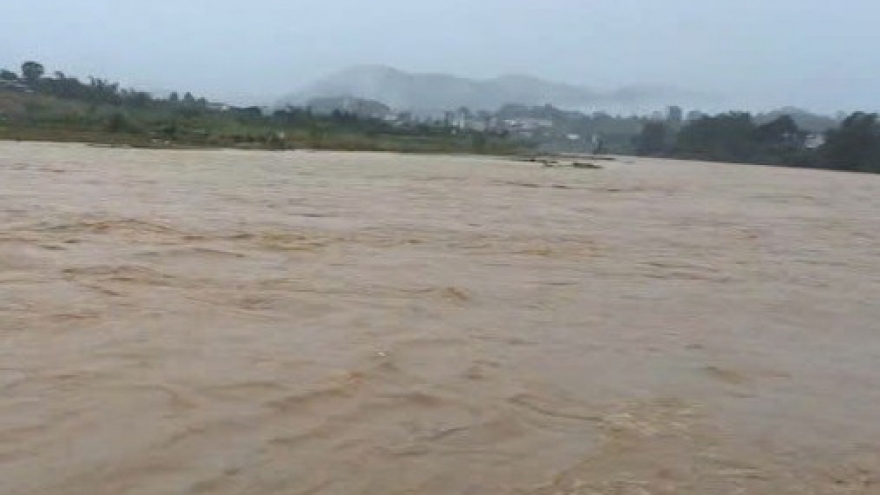 Người đàn ông mất tích khi đánh bắt cá trên sông Pô Kô trong lũ