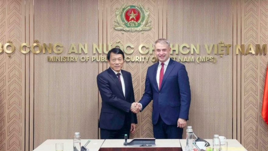 Vietnam, Poland boost collaboration in cybersecurity