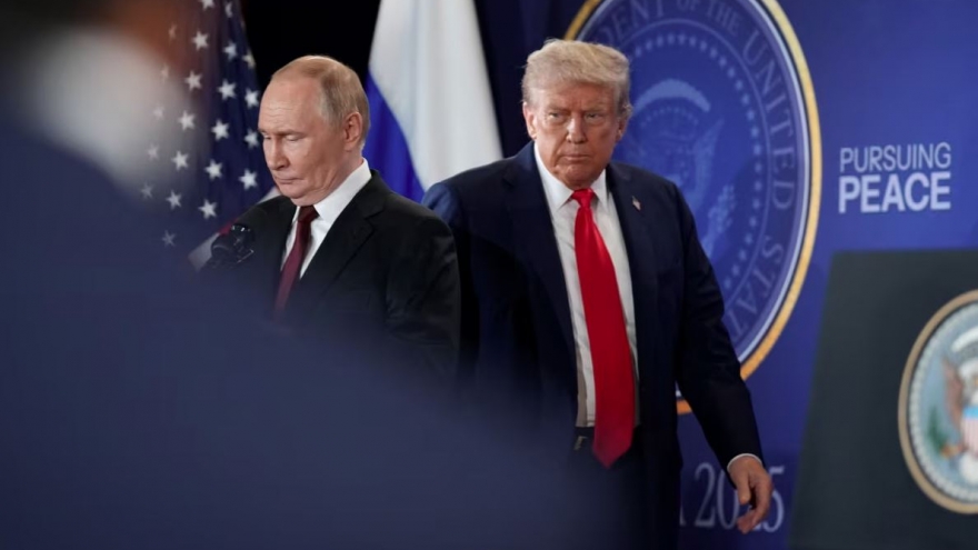 Ông Trump quay ngoắt 180 độ từ kế hoạch thượng đỉnh ở Budapest đến trừng phạt Nga