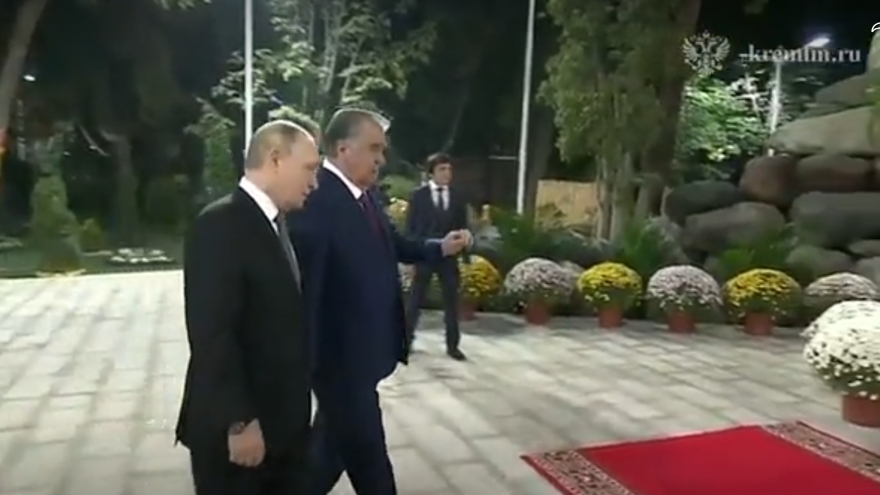 Tổng thống Nga Vladimir Putin thăm cấp Nhà nước tới Tajikistan