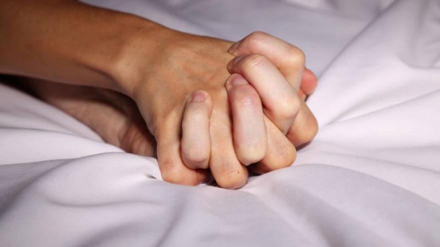 Chúng tôi ly thân nhưng vẫn "ngủ" với nhau