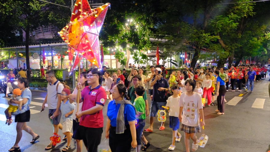 Trung thu giữa lòng thành phố - lan tỏa tinh thần nhân ái trong cộng đồng