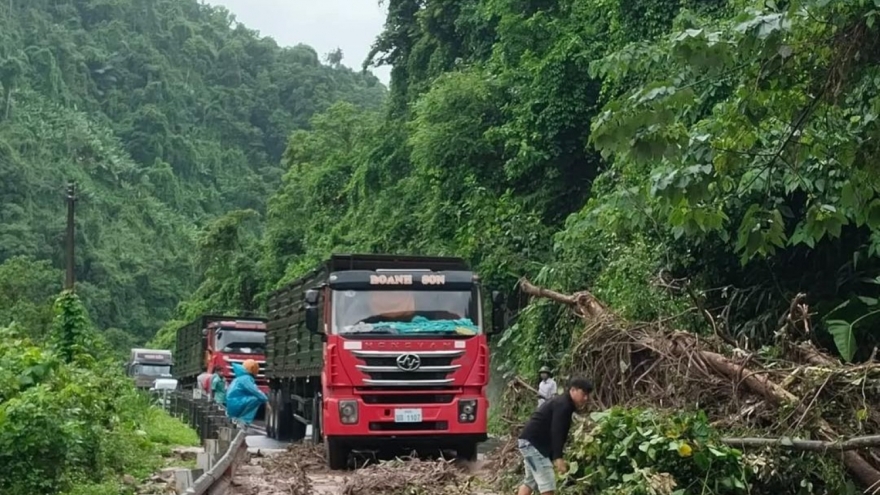 Mưa lớn gây sạt lở, ngập cục bộ tại nhiều xã miền núi khu vực Nam Quảng Trị