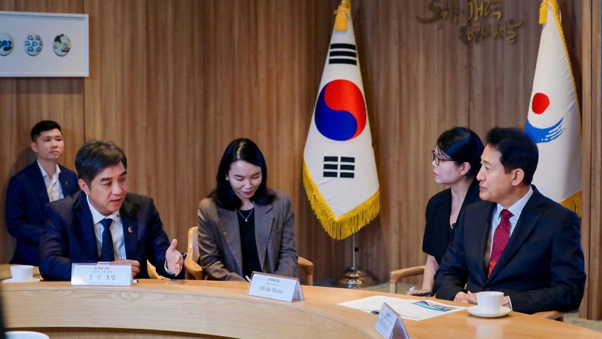 Học hỏi kinh nghiệm quốc tế để tìm lời giải cho "kỳ tích sông Hồng"