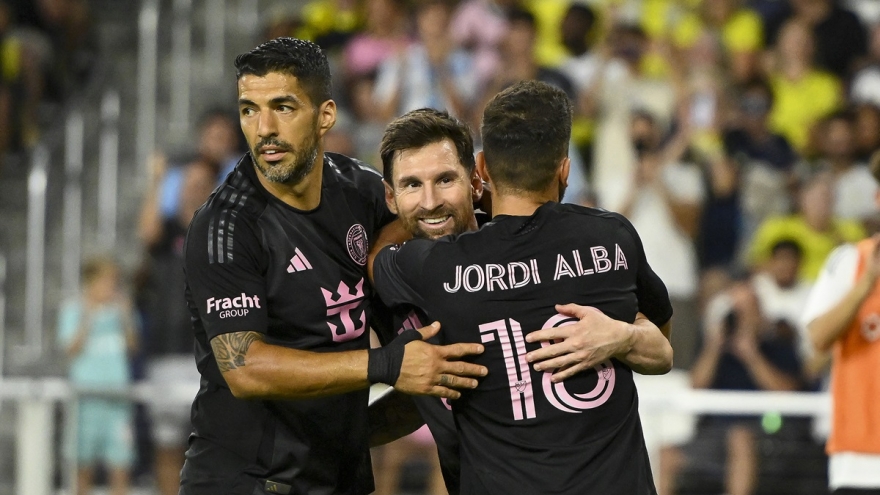 Messi rực sáng, sẵn sàng tranh chức vô địch MLS