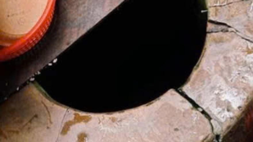 Đồng Tháp: Điều tra người đàn ông 50 tuổi nằm chết dưới giếng nước sâu