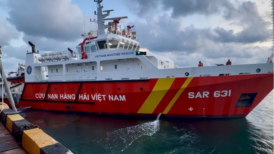 Cứu nạn ngư dân bị đau ruột thừa trên biển