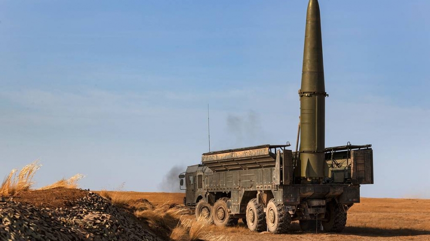 Cuộc đua hỏa tiễn nghẹt thở giữa Nga và Ukraine: Kho tên lửa hai bên mạnh cỡ nào?