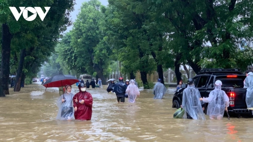 Thời tiết hôm nay 29/10: Miền Trung mưa lớn, Bắc Bộ ngày nắng đêm lạnh