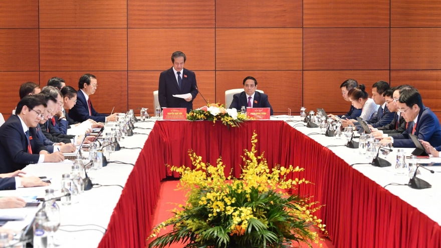 Đại hội Đảng bộ Chính phủ thảo luận tại tổ về các dự thảo văn kiện