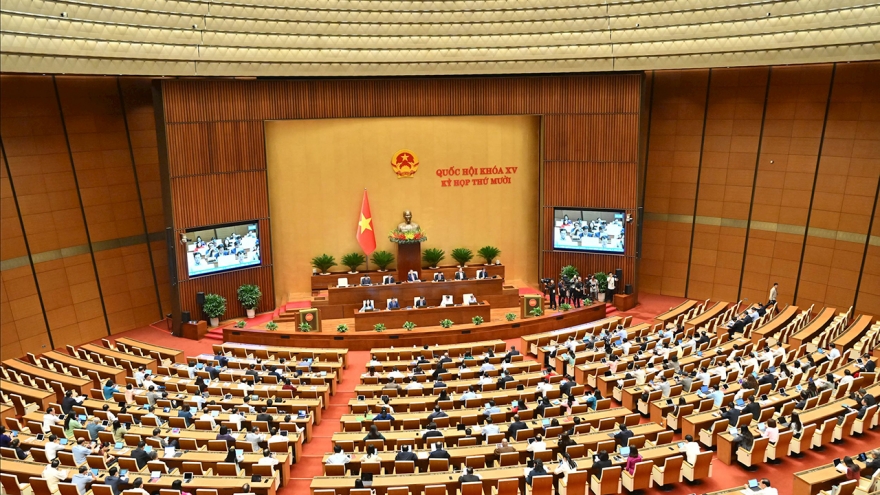 Phó Thủ tướng yêu cầu tăng cường giám sát, xử lý nghiêm thao túng, đầu cơ vàng