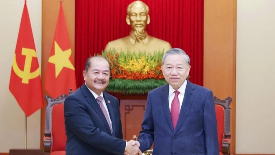 Tổng Bí thư Tô Lâm tiếp Phó Thủ tướng Lào Kikeo Khaykhamphithoune