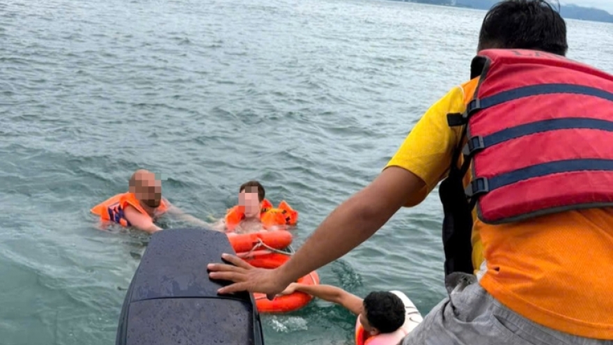 Moldovan tourist rescued from drowning while swimming in Nha Trang