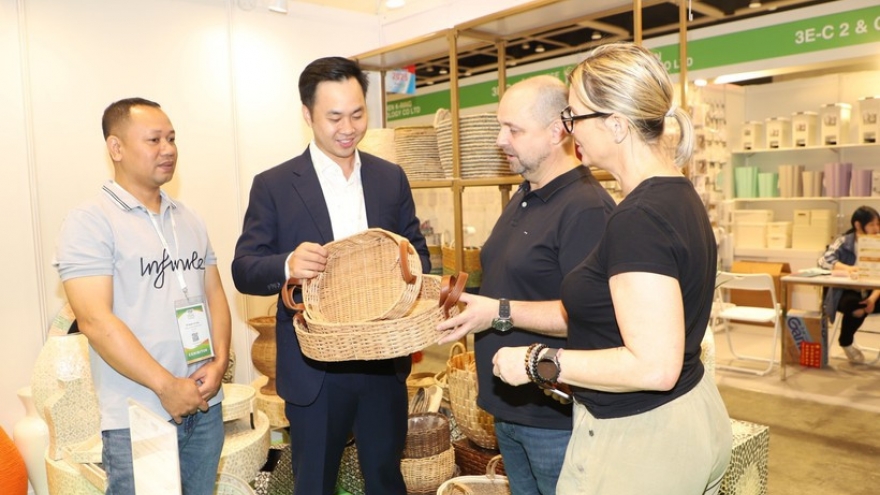Vietnamese handicrafts impress visitors to Mega Show Hong Kong 2025