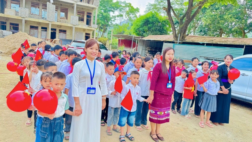 Hiệu trưởng được tuyển giáo viên: “Cởi trói” nhân sự, nâng cao chất lượng dạy học