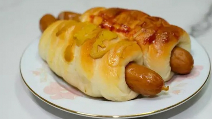 Trẻ thích ăn bánh ngọt, nhưng các loại này cha mẹ không nên mua