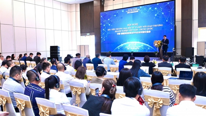 Vietnam, China trade poised for new record in 2025