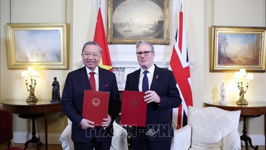 Vietnam, UK issues joint declaration on elevation of bilateral ties
