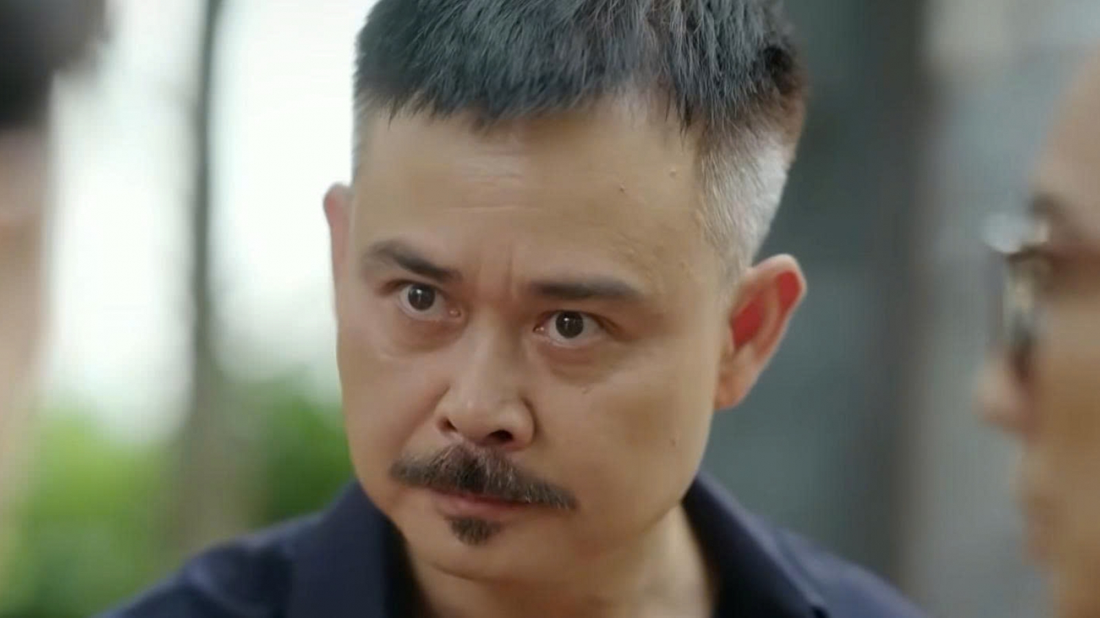 "Có anh, nơi ấy bình yên" tập 44: Bằng nổi giận vì bị vợ chồng ông Thứ đòi tiền