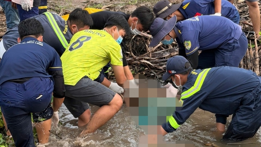 Đã uống rượu vẫn cố bơi qua sông, người đàn ông đuối nước tử vong