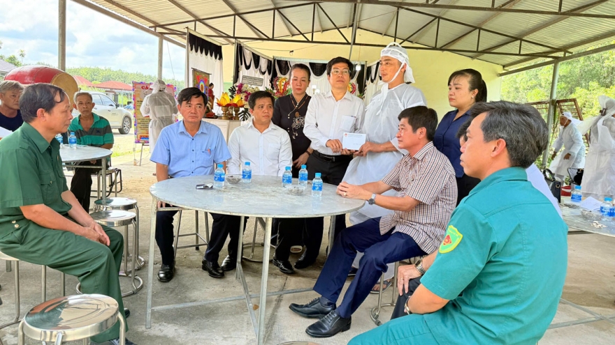 Thăm hỏi, hỗ trợ gia đình cụ bà 79 tuổi bị nước cuốn trôi tử vong tại TP.HCM