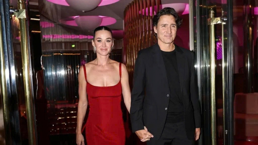 Cựu Thủ tướng Canada nói Katy Perry là "người phụ nữ hoàn hảo"