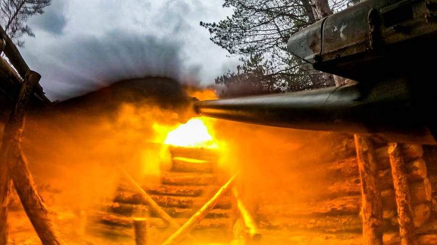 Nga "bẻ lái" chóng mặt tại Pokrovsk, Ukraine sắp buông tay?