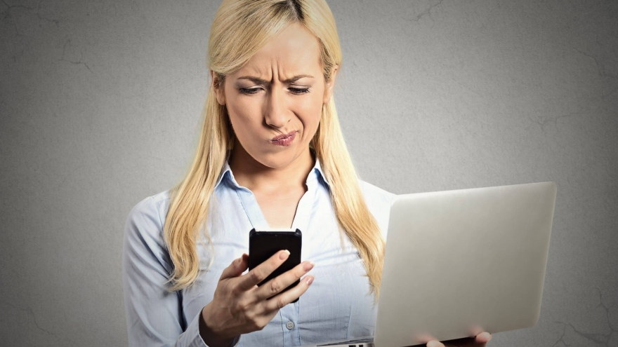 Sự thật về smartphone miễn phí khiến hàng triệu người Mỹ “ngã ngửa”