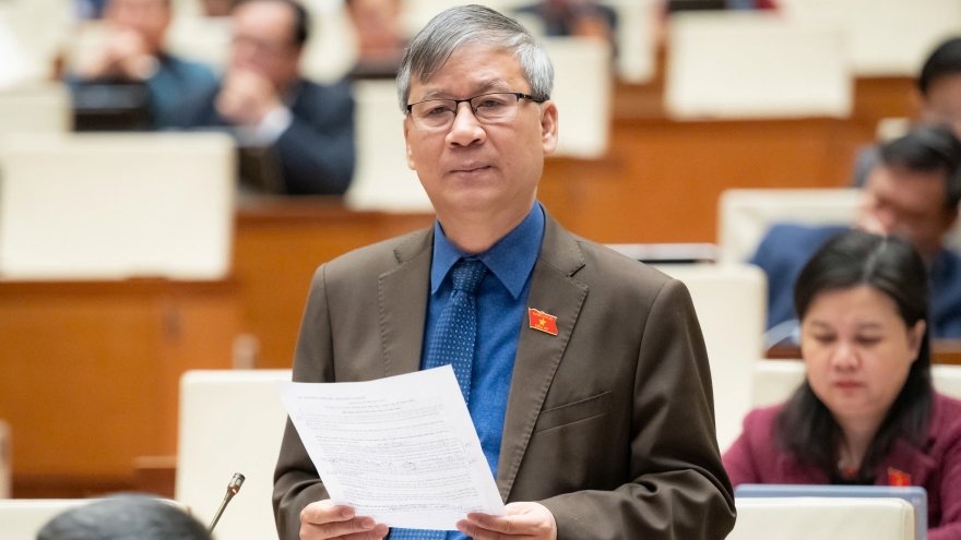 ĐBQH: Ai đủ năng lực soạn một bộ sách giáo khoa dùng chung trên toàn quốc?