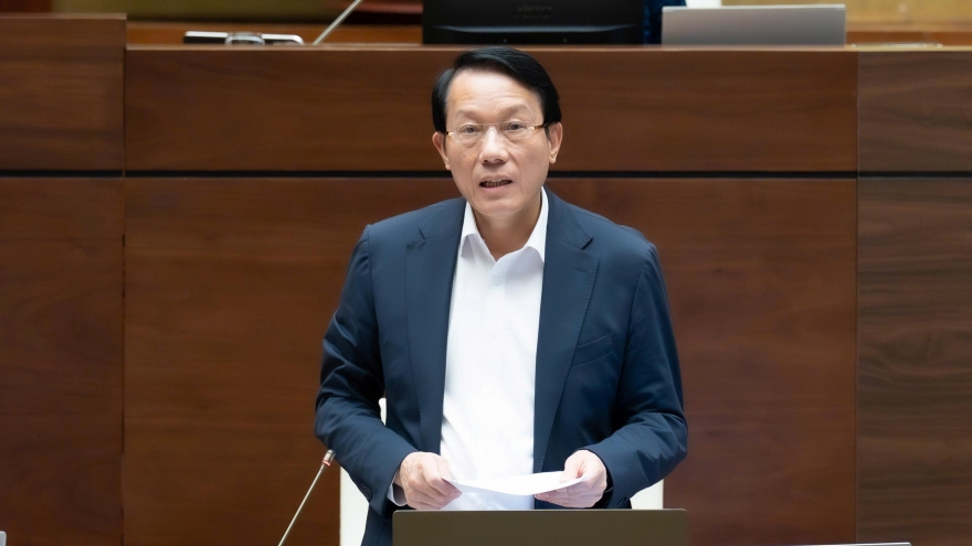 Bộ trưởng Công an giới thiệu trước Quốc hội thiết bị giám sát người nghiện ma túy