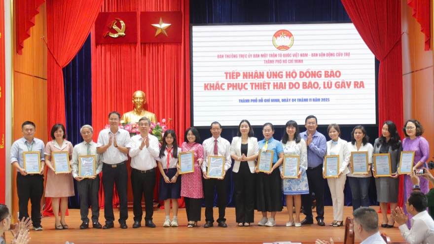 TP.HCM huy động hơn 204 tỷ đồng gửi đến 18 tỉnh, thành bị thiên tai