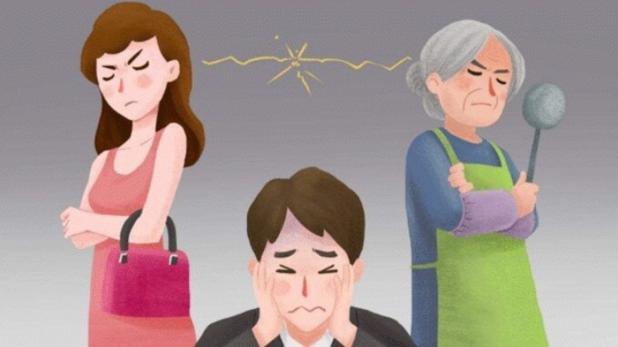 Cuộc sống áp lực khi sống với con trai độc nhất của mẹ chồng