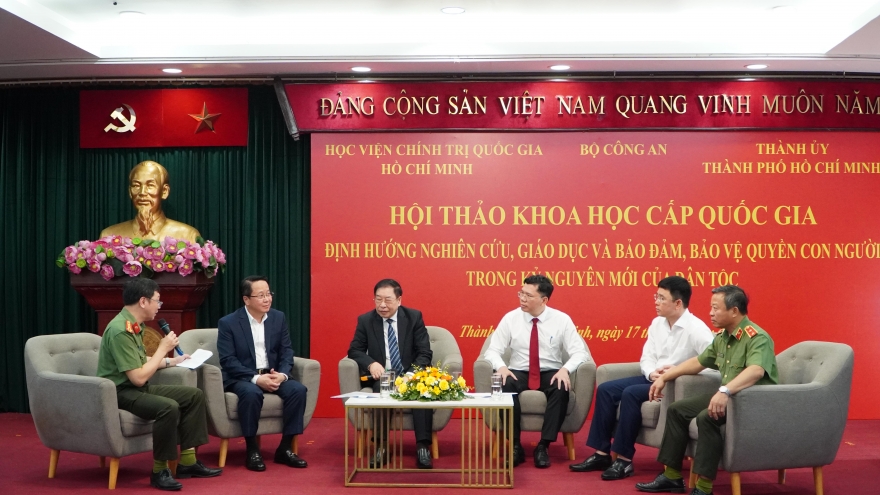 Cần đưa quyền con người thành môn học từ mầm non đến đại học