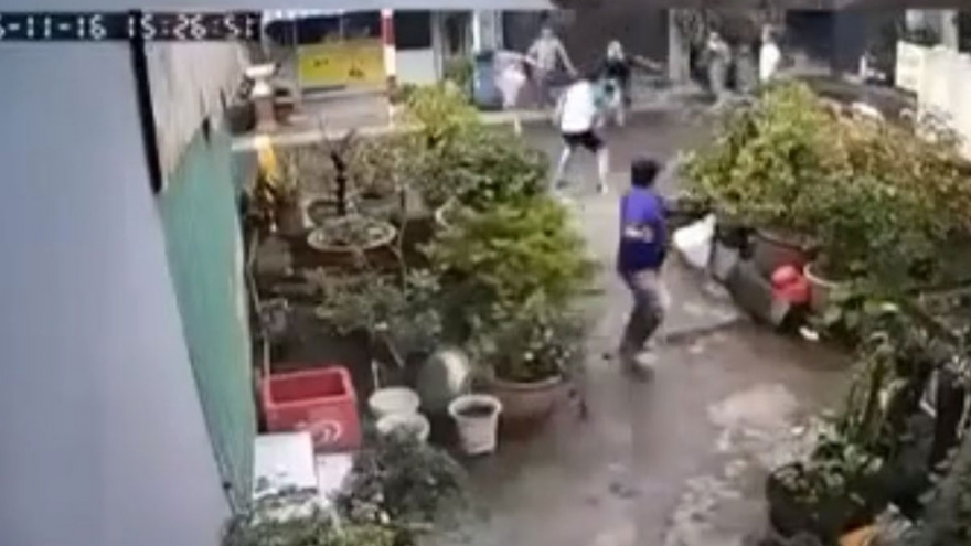 Tạm giữ 8 người trong vụ hỗn chiến khiến 2 người thương vong tại TP.HCM