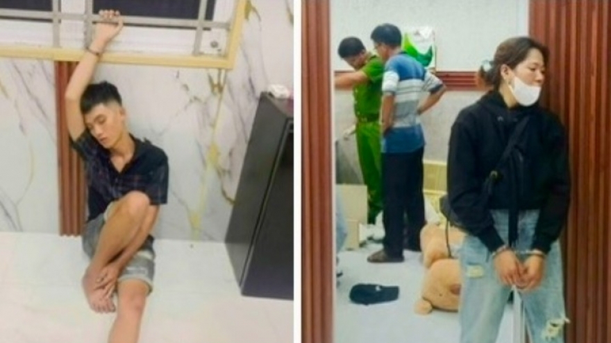 Tạm giữ đôi nam nữ thuê trọ ở Đồng Tháp tàng trữ ma túy và vũ khí