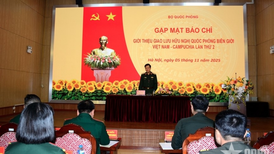 Border defence friendship exchange strengthens Vietnam-Cambodia cooperation