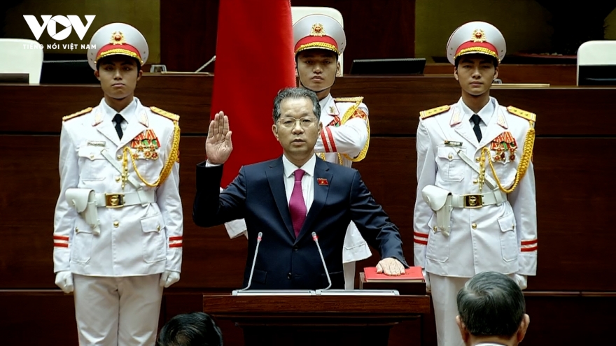 Chánh án TAND Tối cao Nguyễn Văn Quảng tuyên thệ nhậm chức tại Quốc hội