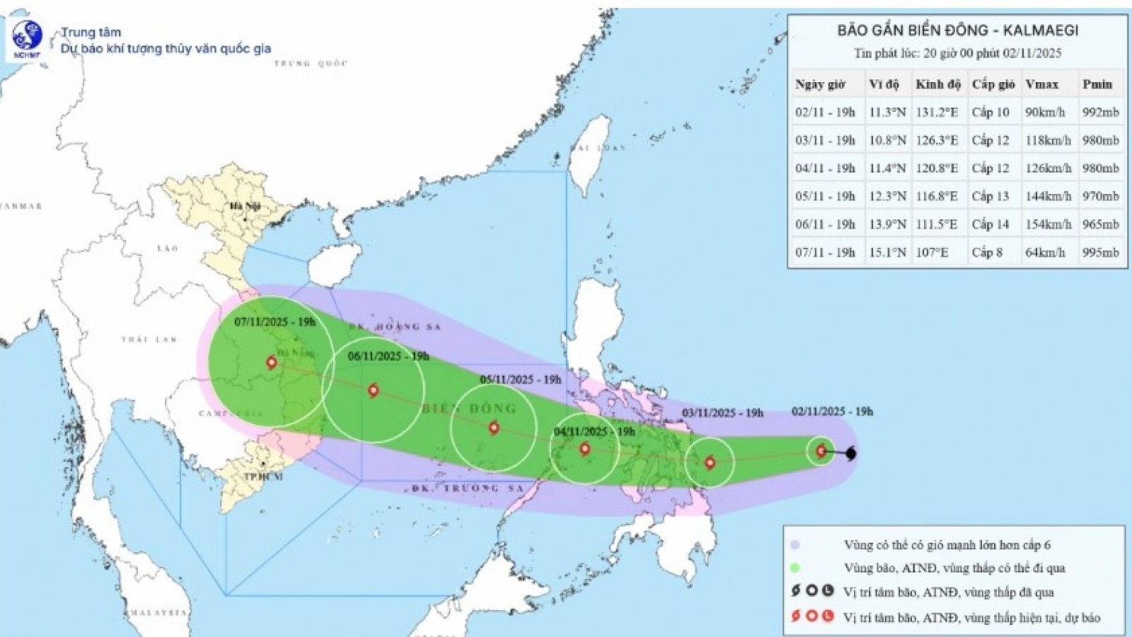 Kalmaegi heads toward East Sea, cold air mass brings chill to northern Vietnam